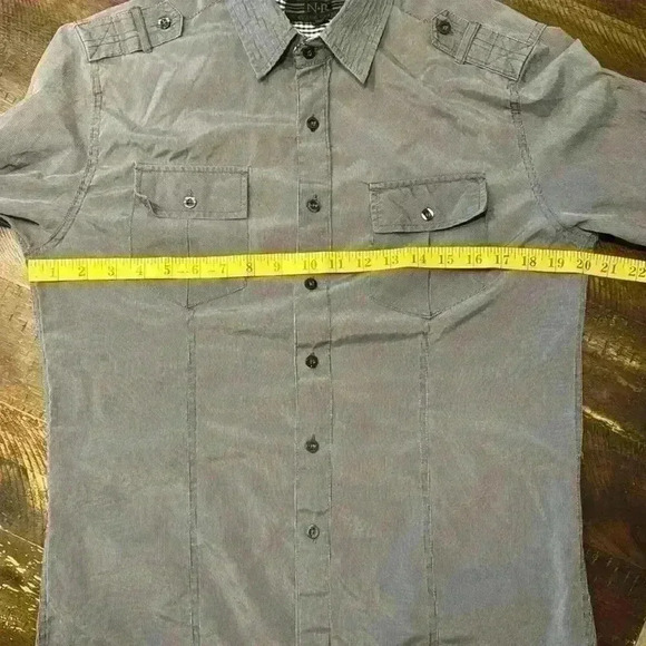 Men’s No Retreat Black Label Button-Down - Picture 6 of 6